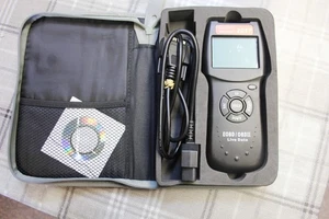 Universal Car Fault Code Reader D900 CANBUS OBD2 Scanner Diagnostic Tool 2017 - Picture 1 of 3