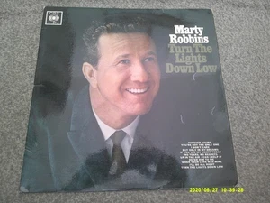 MARTY ROBBINS Turn The Lights Down Low 1965 CBS superb EX - Foto 1 di 6
