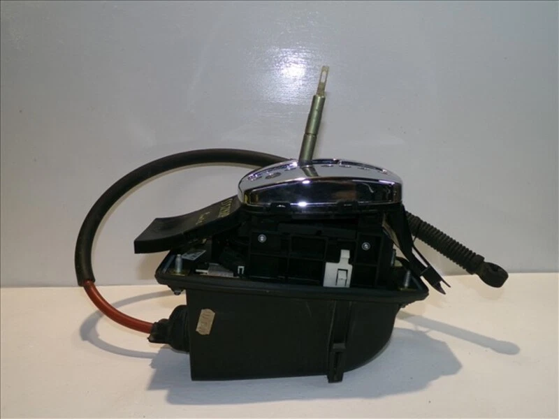 3B0713111L gear lever for VOLKSWAGEN PASSAT 1.9 TDI 2000-2005 2002 87606 — 第 1/4 张图片