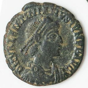 IMPERIO Valentiniano II Emperador y Mujer Torreta 378 dC Antigua Moneda Romana D544 - Imagen 1 de 2