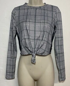 Camicia nuova senza etichette IRIS Small Crop Top bianca nera manica lunga nodo davanti elasticizzata - Foto 1 di 6