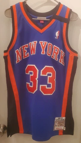 Mitchell & Ness Patrick Ewing New York Knicks Authentic Jersey Size 40 M Cover