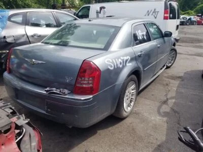 Equipo de audio receptor de radio chasis cabina compatible con camioneta Dodge 3500 06-10 4742993 Foto 1 de 4