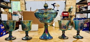 Composta in vetro carnevale blu uva Indiana Harvest e 4 calici iridescenti - Foto 1 di 24