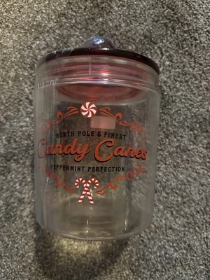 NUEVO Tarro de galletas de vidrio Target Bullseye Playground bastones de caramelo de Navidad 2024 Foto 1 de 4