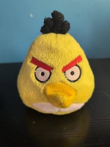 Vintage 2010 Angry Birds 7" Yellow Plush Bird - Picture 1 of 5