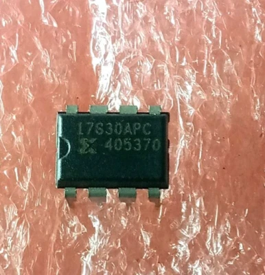 1pcs 17S30PC XC17S30APC Serial Configuration Proms XILINX Dip 8 - Image 1 of 2