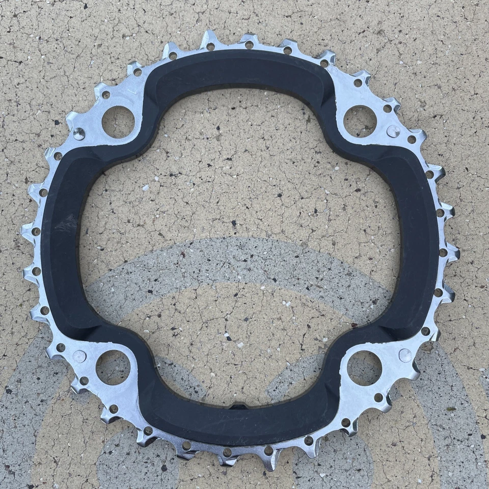 Shimano SG-X M9 Chainring 32T 3x9 Speed 4-Bolt 104mm BCD MTB - Image 1 of 3