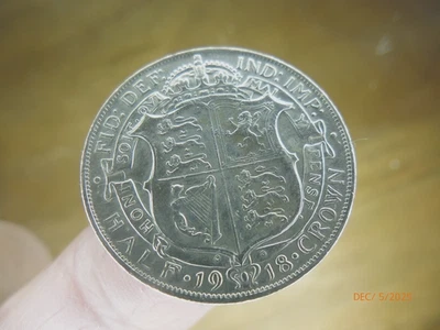 1918  SILVER GEORGE V HALF CROWN :- SOLID 925 SILVER 14 Grams  FINE CONDITION - Image 1 of 4