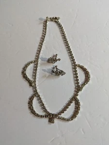 Nice Vintage Clear Gemstone And Silver Tone Necklace And Screw Back Earrings - Picture 1 of 5