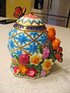 Caja de baratija cubierta de huevo de Pascua Christopher Radko con mariposas y flores retirado - Imagen 1 de 10