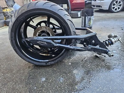 Brazo basculante Yamaha Yzf R6 300 2008 Foto 1 de 4