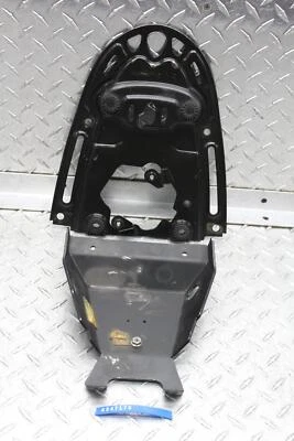 Ducati Monster 796 ABS cola trasera cubierta metálica Foto 1 de 4