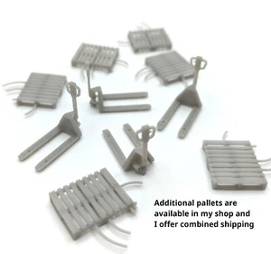 HO Scale Pallet Jacks And Pallets - Picture 1 of 3