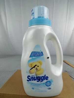 Suavizante líquido ultra cómodo sensible hipoalergénico 32 fl oz 40 cargas Foto 1 de 4