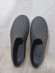 Native Jefferson Miles Mens Size 5 Womens 7 Black & White Slip on Shoes EUC - Picture 1 of 6