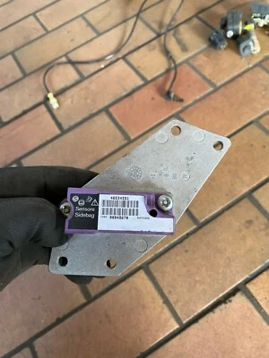 Fiat Brava 182 Sensore Airbag Sensore Crash Sinistro 46534331 - Immagine 1 di 4