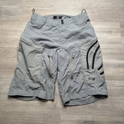 Pantalones Cortos Oakley Cargo Pequeños Tech Gorp Core Pequeños 30 Ciclismo Foto 1 de 4