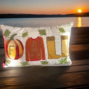 Vintage Pier 1 Fallkissen! Perlen bestickt! Wunderschön! 18” X 11” - Bild 1 von 7