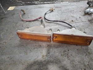 1979 80 81 82 83 Datsun right and left front turn signals amber 280z S30 OEM - Bild 1 von 8