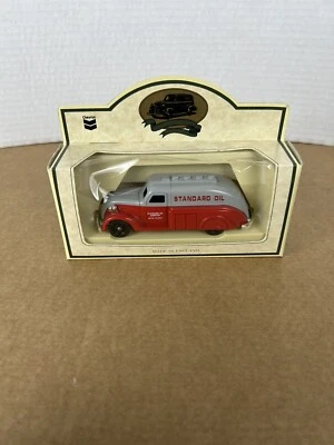 Lledo Chevron Die Cast Metal Replica Streamline Tank Truck  1:55 Scale - Image 1 of 4