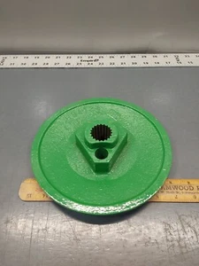 NOS Original John Deere H94124 Scheibe, Reinigungslüfter feststehend. 6620 6622 - Bild 1 von 2