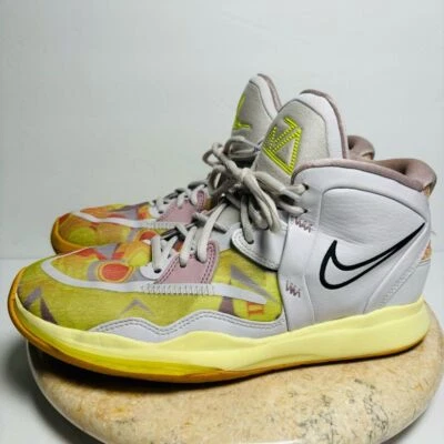 Nike Kyrie Infinity Mid Pyramid Basketball Shoes Iris Whisper/Black 7Y - Image 1 of 4