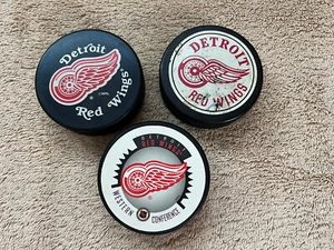 Detroit Red Wings Hockey Puck - Lot of 3 - Picture 1 of 2