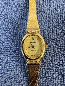 Orologio donna vintage Westclox LTX181 tono oro cinturino e cassa batteria nuova - Foto 1 di 4