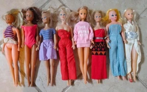 Konvolut 8 Vintage Clone Barbie wie Puppe Figuren Sammlung 60er 70er 80er - Bild 1 von 2