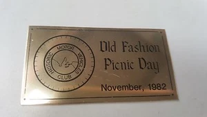 1982 SA HISTORIC MOTOR VEHICLE CLUB Old Fashion Picnic Day Badge - Picture 1 of 1