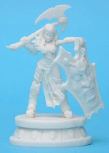 DARK HEAVEN BONES - Female Antipaladin - polymer figure - REAPER MINIATURES - Bild 1 von 4