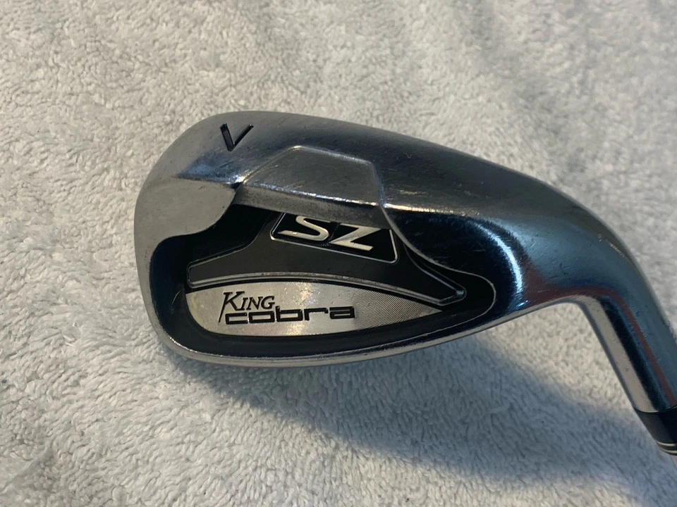 Cobra S2 Forjado Único 7 Hierro Acero NS Pro 1030H Eje Regular Hombre Mano Derecha Foto 1 de 4