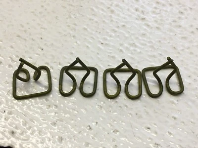 Mopar NOS 1968 1969 1970 Dodge Charger Vinyl Top Molding Retainer Clips Set of 4 Foto 1 de 4