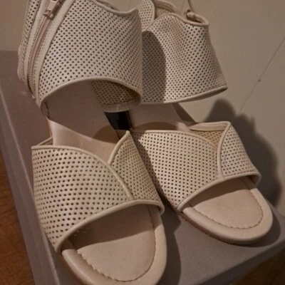 Zapatos Amalfi by Rangoni 7 Nuevos Foto 1 de 4