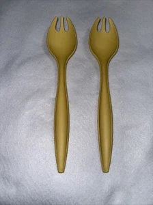 Vintage Tupperware 12" Salad Forks Tongs Harvest Gold Set of 2 Yellow - Picture 1 of 5