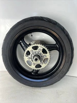 2001 DUCATI 750 SS 原始设备制造商后轮 RIM W 轮胎直黑色马达 SPROCKET — 第 1/4 张图片