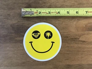 Adesivo/decalcomania Roxy Quicksilver Smiley Face logo snowboard sci acqua circa 4" - Foto 1 di 1