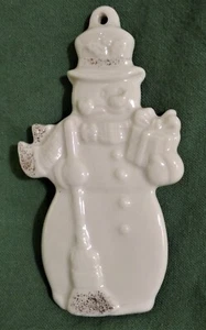 LENOX SNOWMAN SURPRISE PORCELAIN CHRISTMAS ORNAMENT GOLD GLITTER - Picture 1 of 6