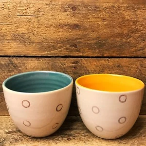 Pier 1 Set of 2 Circle Design Cups - Yellow and Teal Interior - Picture 1 of 3