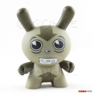 Kidrobot Dunny Series 3 Damon Soule 2006 3-inch vinyl figure - missing mask - Picture 1 of 2