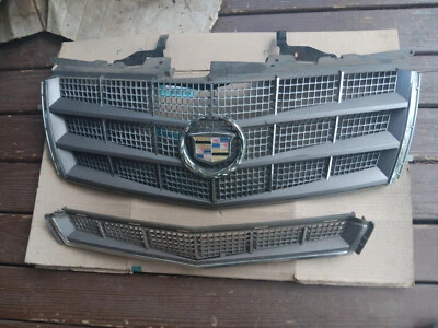 2008 - 2011 CADILLAC CTS РЕШЕТКА - Изображение 1 из 4