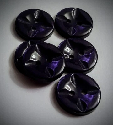 1/2" 2-Hole Star Design Plum Craft/Clothing Buttons - Image 1 of 4