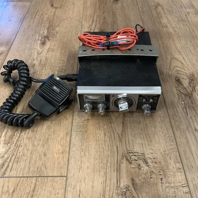 Vintage Realistic Model TRC-52 CB Radio 23 Channels Untested  - Image 1 of 4