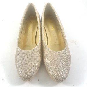 Jeossy Women's Mila Low Chunky Heel Pump Shoes size 6 Gold - Imagen 1 de 11