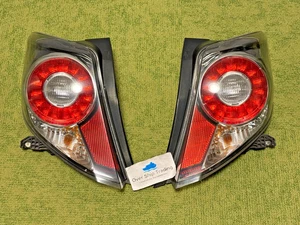 Toyota Genuine Yaris Vitz Hatchback 10-16 Optional LED Tail Light Lamp Pair OEM - Picture 1 of 12