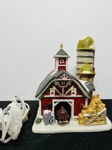 Lemax Enchanted Forest Christmas "Red Barn 289-0374 - Picture 1 of 8