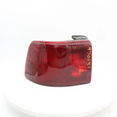 1992 Hyundai Scoupe Tail Lamp Assembly Part Number - 166-58580L - Image 1 of 4