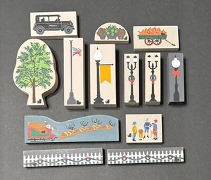 Cats Meow Lot of 13 Santa Reindeer Flag Lamp Posts Fence Police Car Pumpkin Tree - Picture 1 of 8