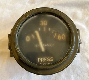 Military Jeep AC Oil Pressure Guage MS-24541-1 (1509405) Not Tested (Pre-Owned) - Picture 1 of 5